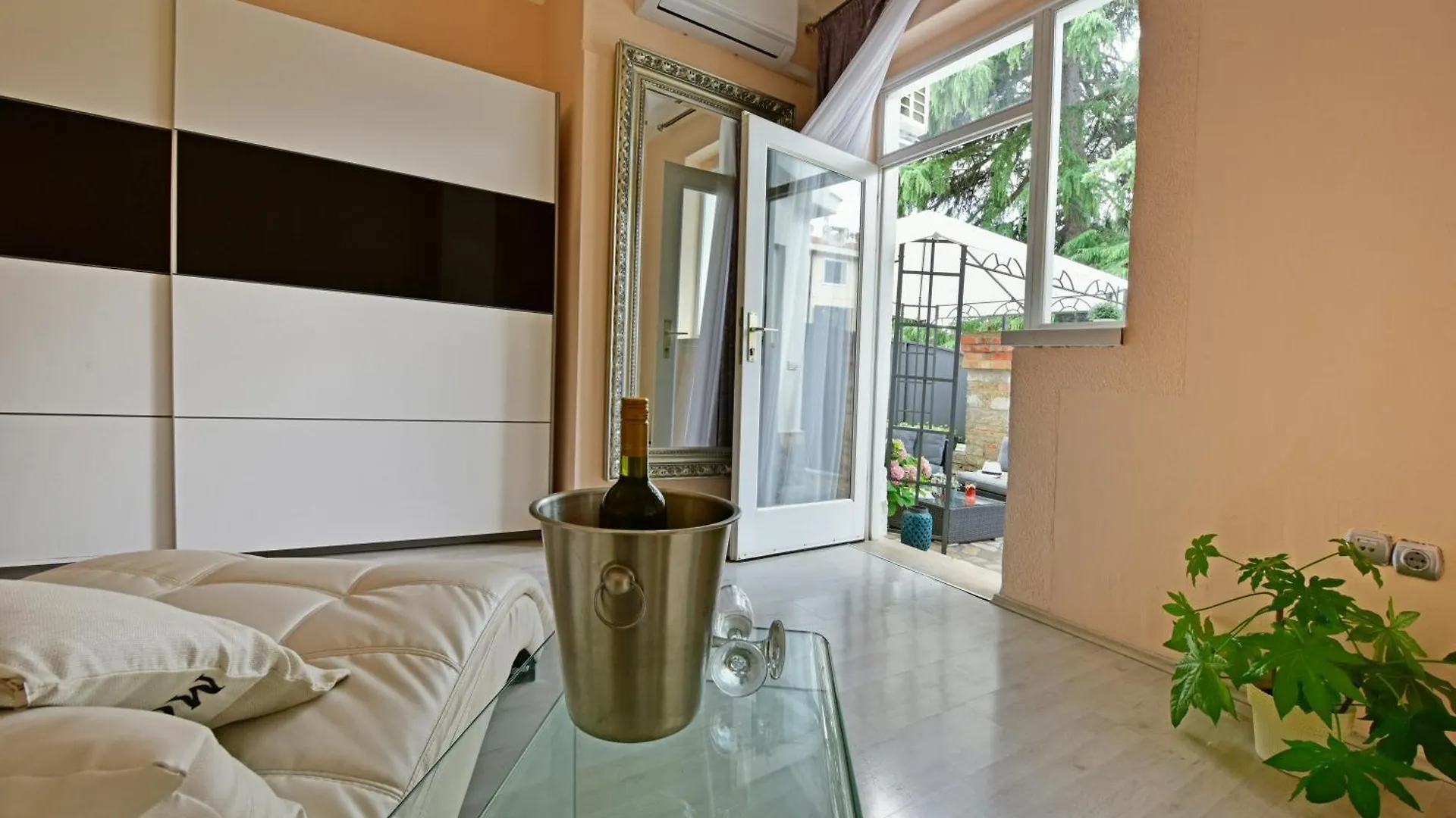 פורץ Apartments Villa Herak 0*,